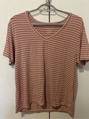 American Eagle soft & sexy striped  v neck shirt size s